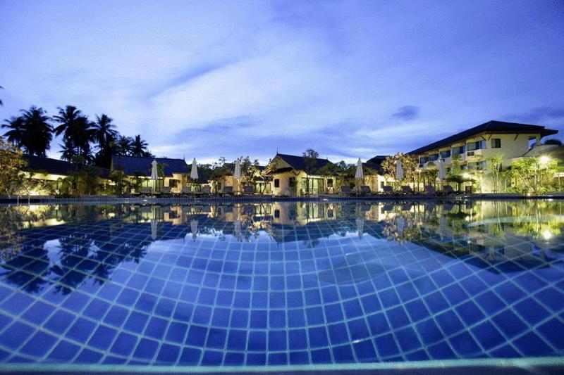 โรงแรมประจวบ